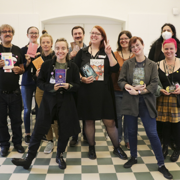 Bi+ book club op B Curious 2022