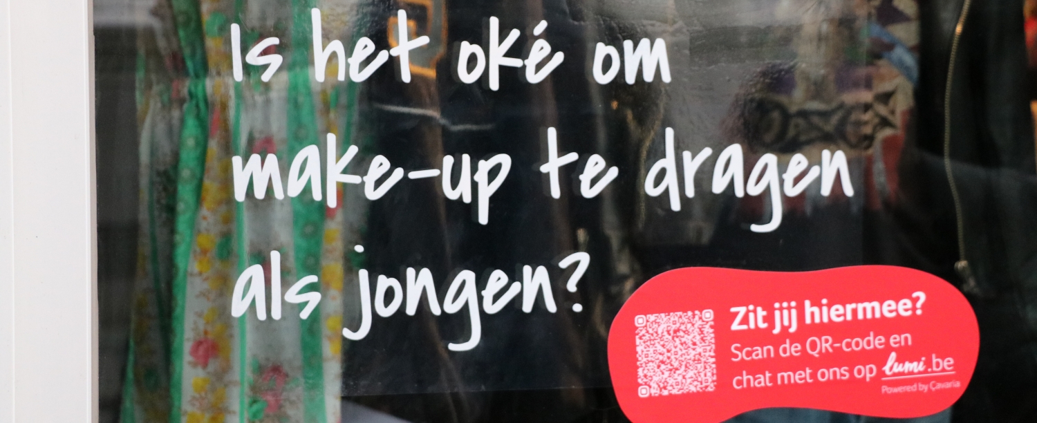 Foto sticker 'is het oké om make-up te dragen als jongen?'