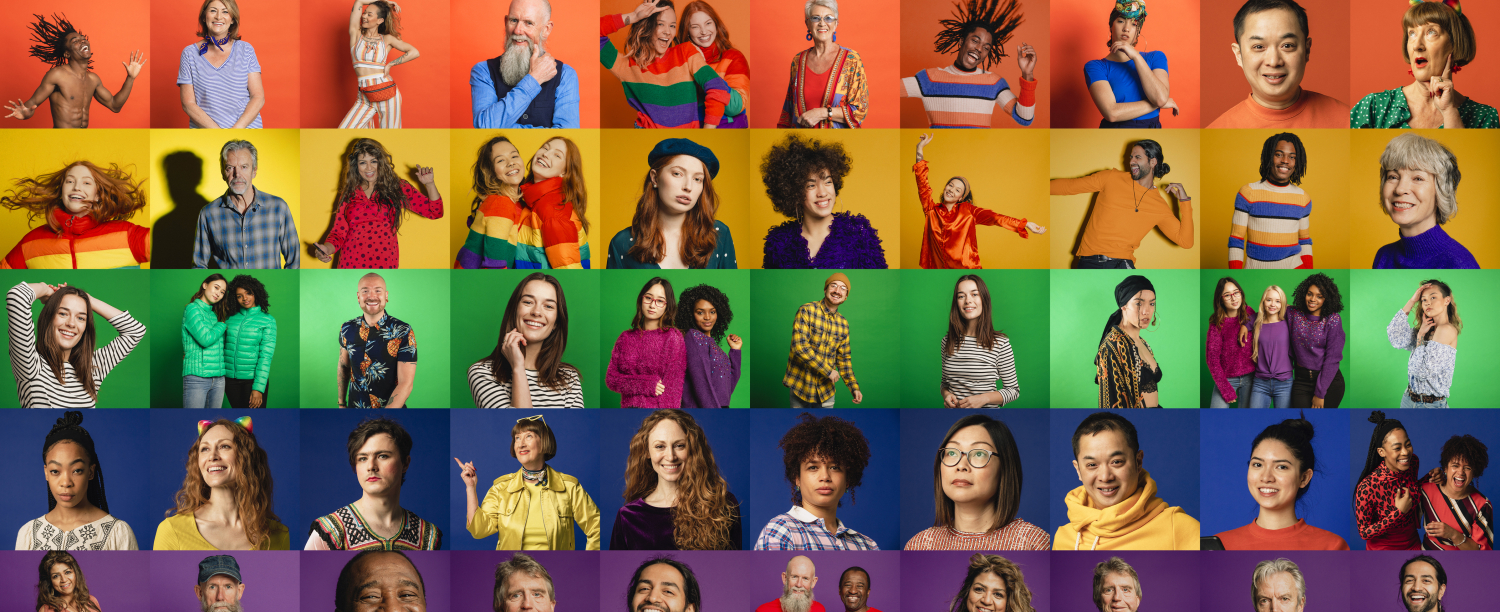 Kleine vierkantjes met verschillende personen, opgedeeld in de zes kleuren van de regenboog